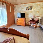 Πανσιόν Le Domaine De Laurolie 3*
