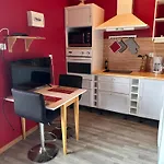 Πανσιόν Le Domaine De Laurolie 3*