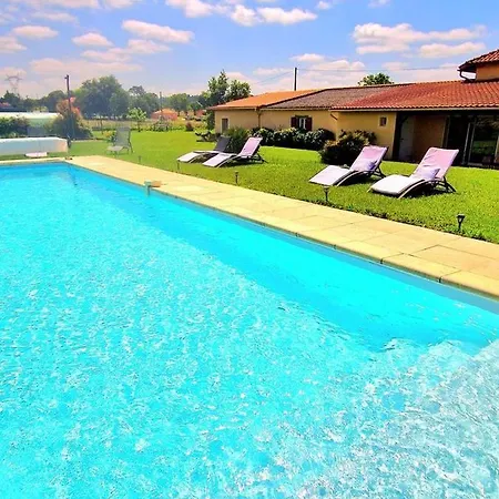 Guest house Le Domaine De Laurolie
