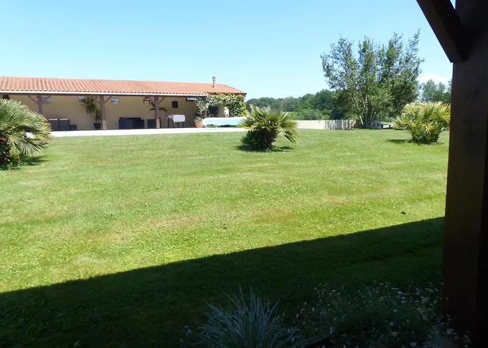 Le Domaine De Laurolie 3*